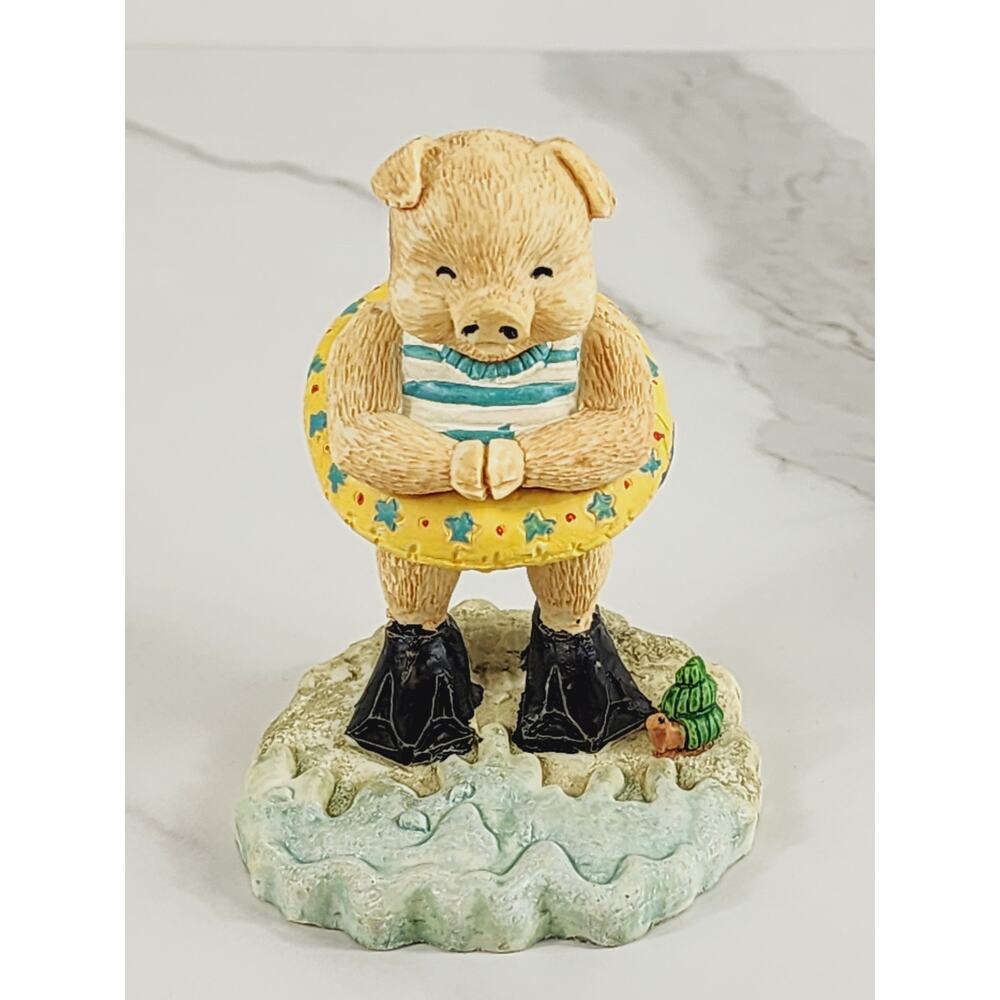 Piglet Pig Piggy w/ Life Ring On The Beach & Snail Figurine 3 1/2" Year 90s Vtg